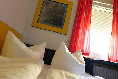 Motel Pelikan Dettelbach Δωμάτιο φωτογραφία